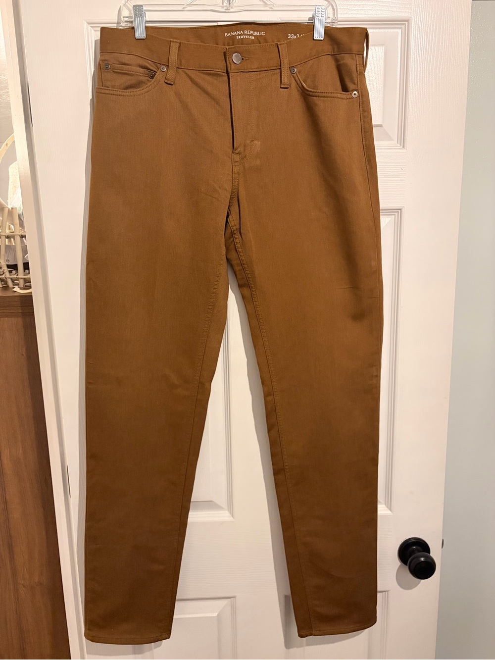 Banana Republic Men’s Tan Straight-Leg Chinos